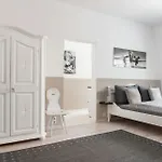 Pansiyon Schaebu! 4 Zentral Am Altmarkt *