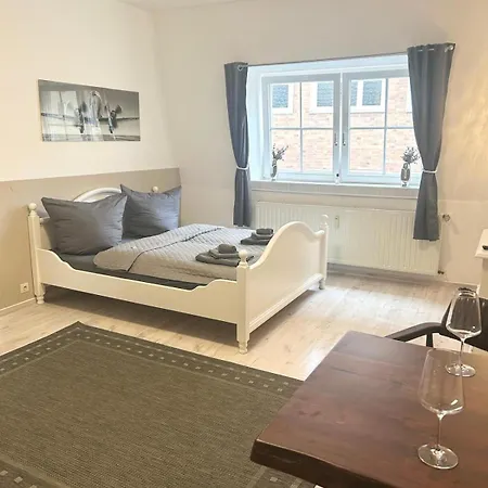 Schaebu! 4 Zentral Am Altmarkt Homestay