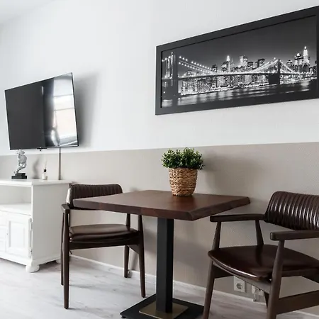 Schaebu! 4 Zentral Am Altmarkt Homestay